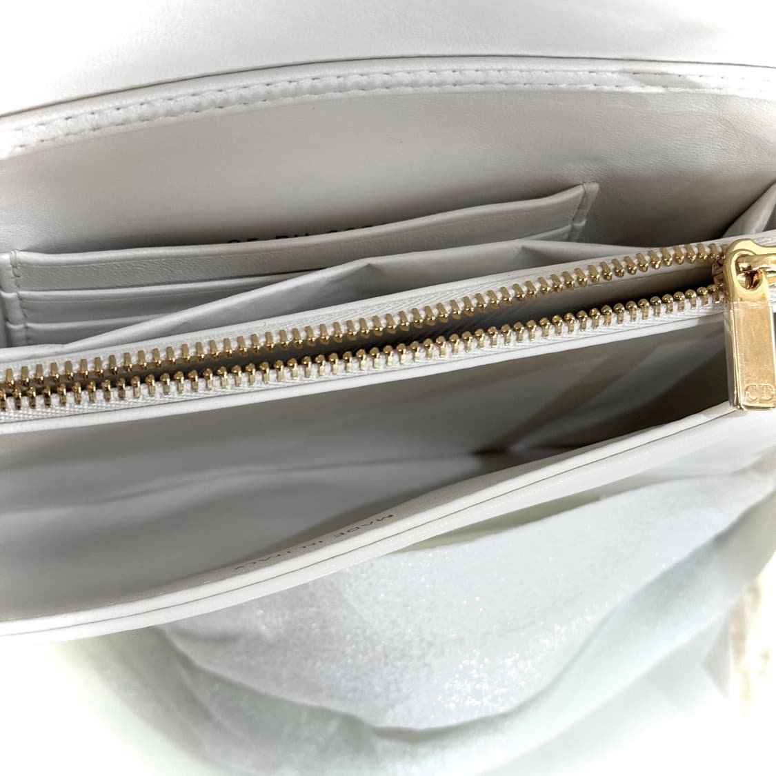 [새상품] 디올 카로 매크로까나쥬 미니백 라떼 카프스킨 상품이미지7