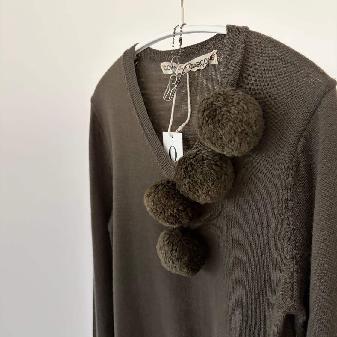 Pompom Detail Basic Knit 상품이미지3