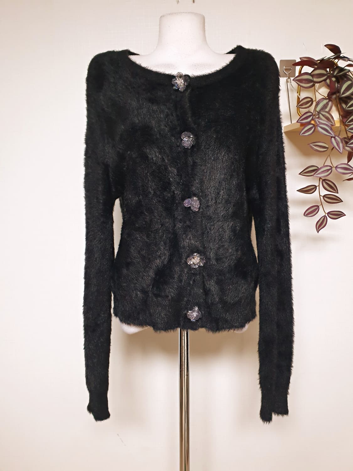 자라 플라워 비즈단추 가디건 77 블랙 L  상품이미지2