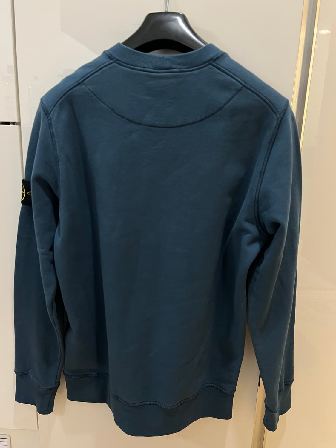 23fw 스톤아일랜드 오션블루 맨투맨 M (새상품급) 상품이미지2