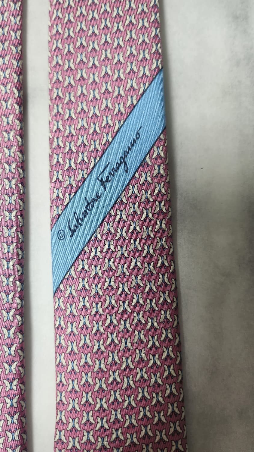 페라가모 핑크 나비 패턴 실크 넥타이 이태리 상품이미지1