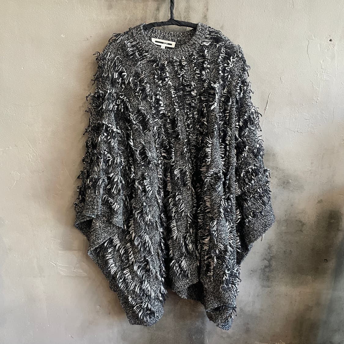 알렉산더 맥퀸 프린지 케이프 상품이미지1