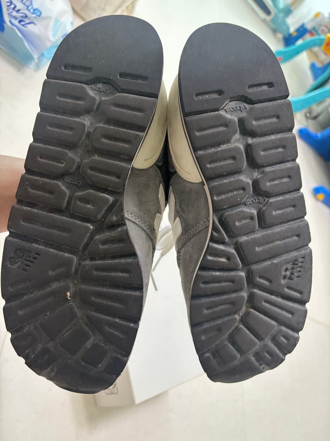 뉴발란스 990v1 255사이즈 상품이미지5