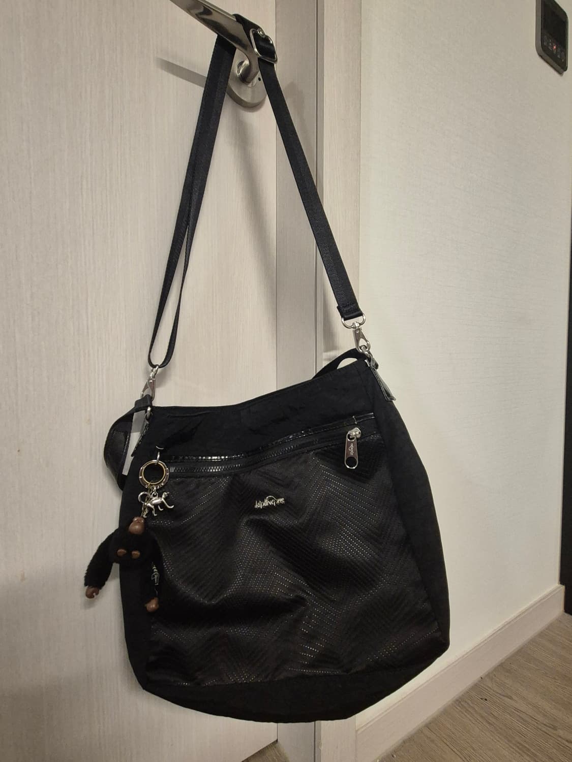 키플링 블랙 숄더 상품이미지2