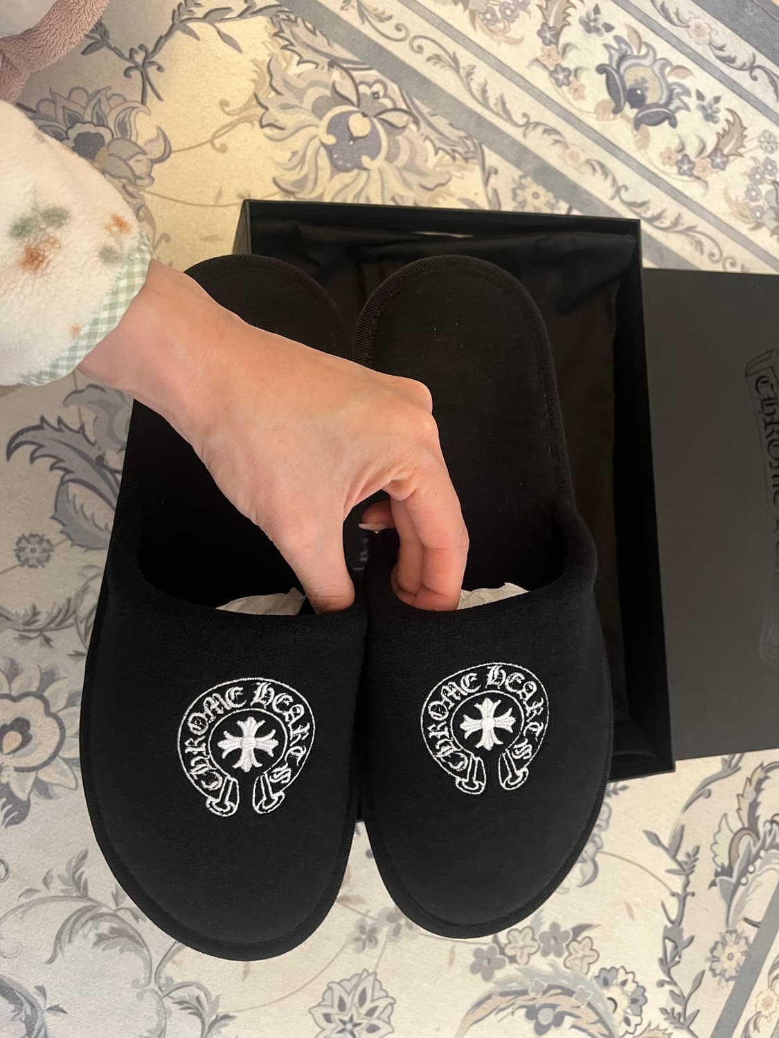 크롬하츠 호텔 슬리퍼 블랙 M 상품이미지2