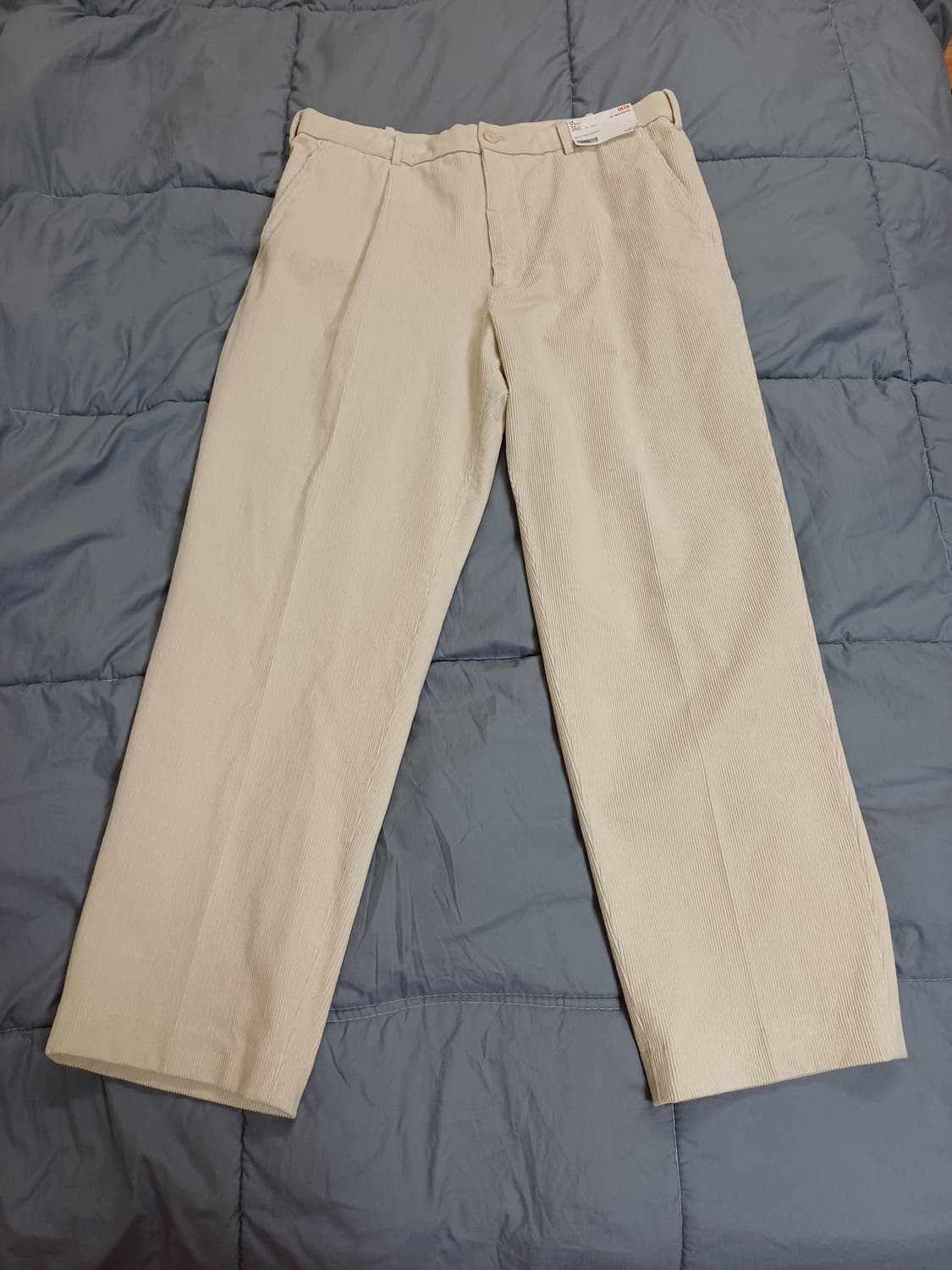 [새상품] 유니클로 턱와이드팬츠(코듀로이) XL 상품이미지1