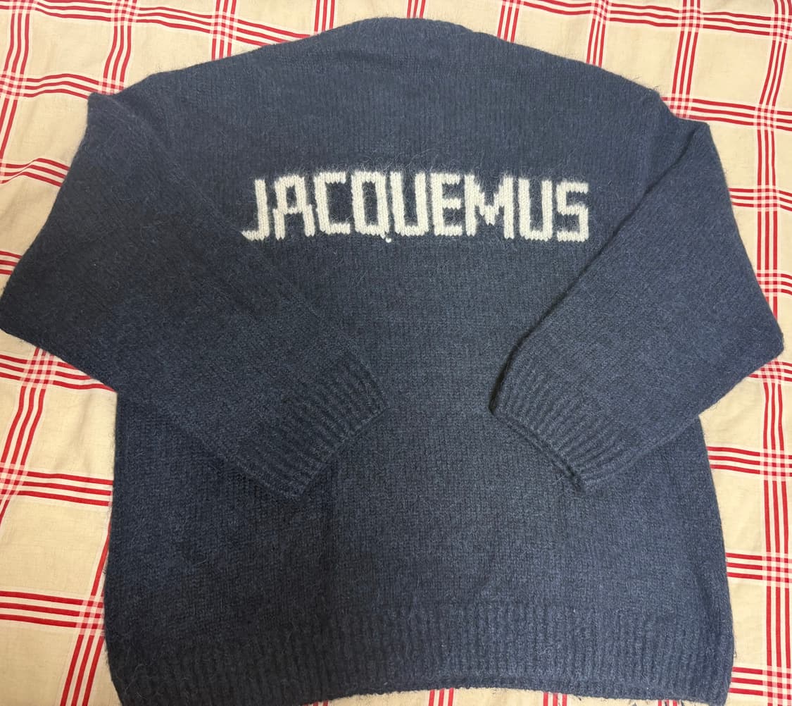 [XXL] 자크뮈스 Pavane 인타르시아 백로고 울 니트 네이비 상품이미지1