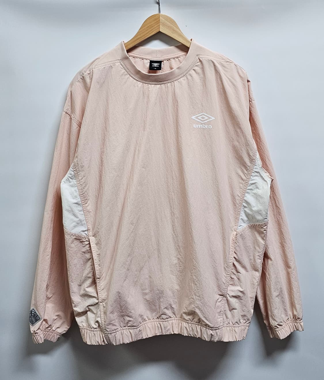 엄브로 우븐 풀오버 바람막이 100 상품이미지1