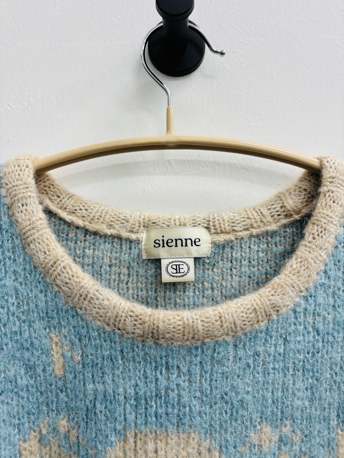 sienne(시엔느) 코알라 자카드 니트 상품이미지3