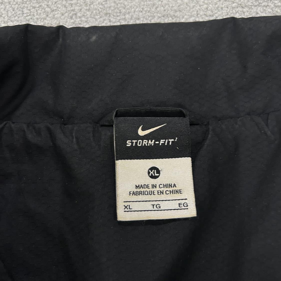 나이키 T90 바람막이 블랙/레드 XL 상품이미지2