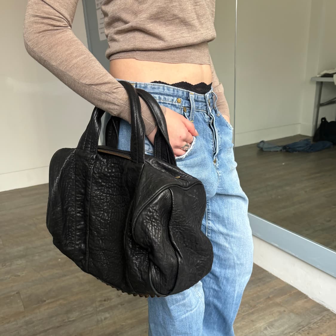 알렉산더왕st 빈티지 스터드 로코백  상품이미지4