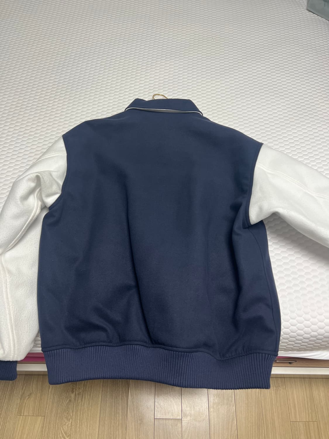 빔즈 바시티 자켓 상품이미지2