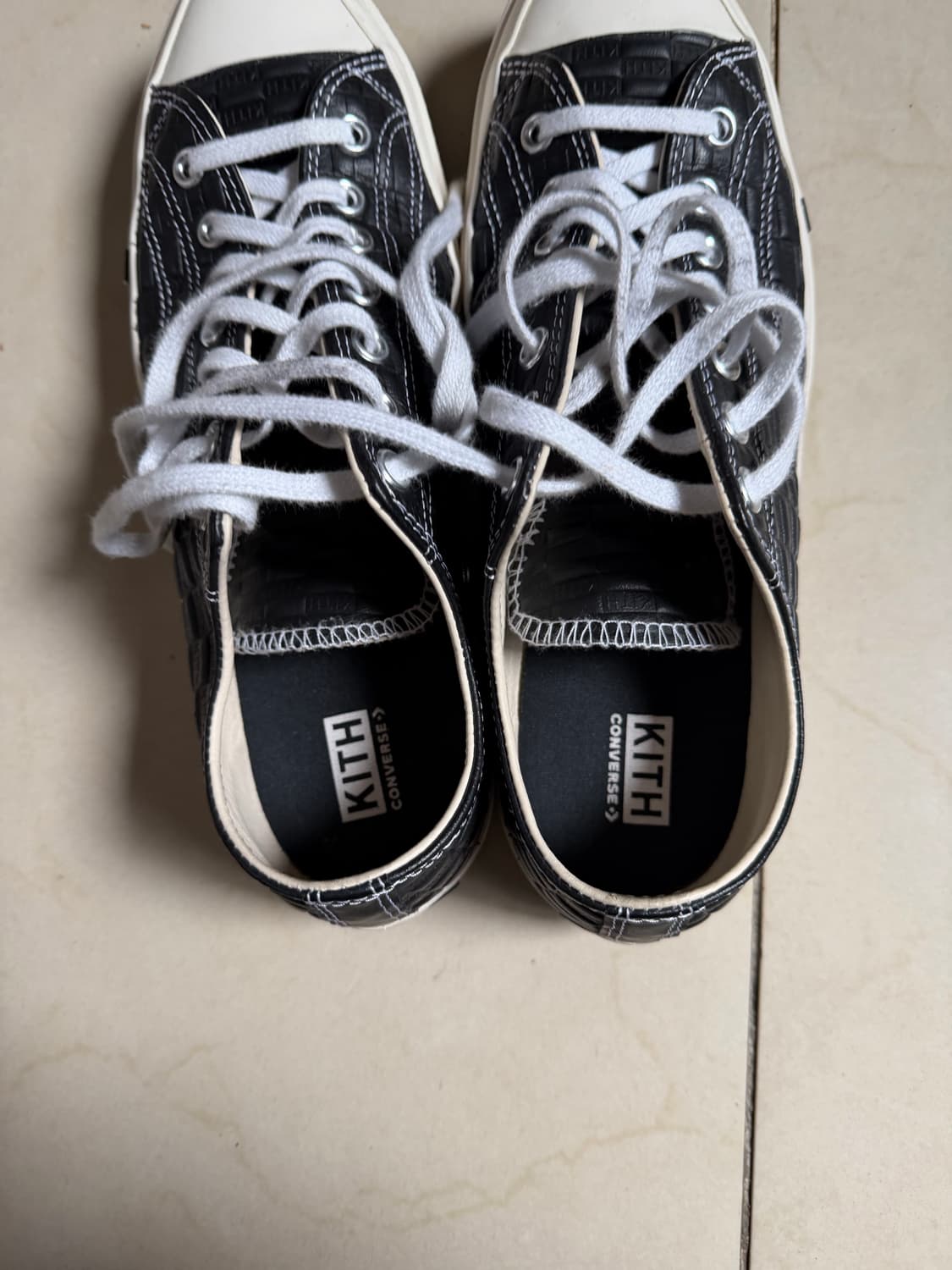 kith 컨버스 척테일러 블랙 로우 상품이미지2