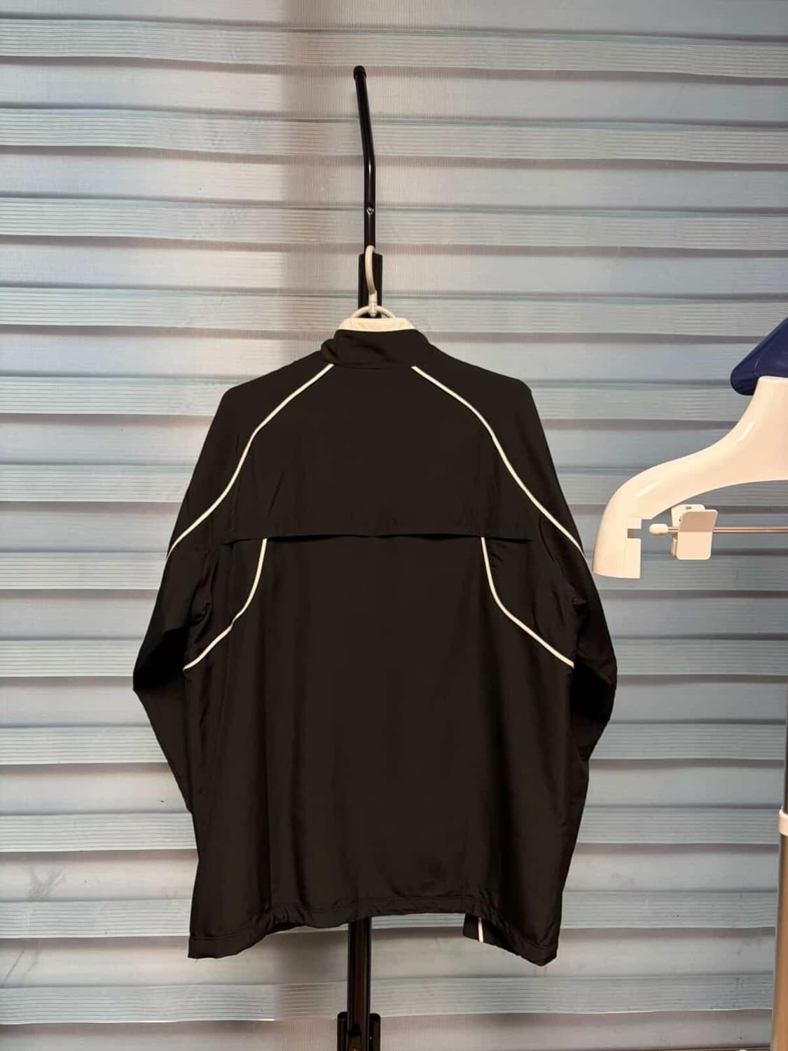 나이키 드라이핏 바람막이 자켓 상품이미지2