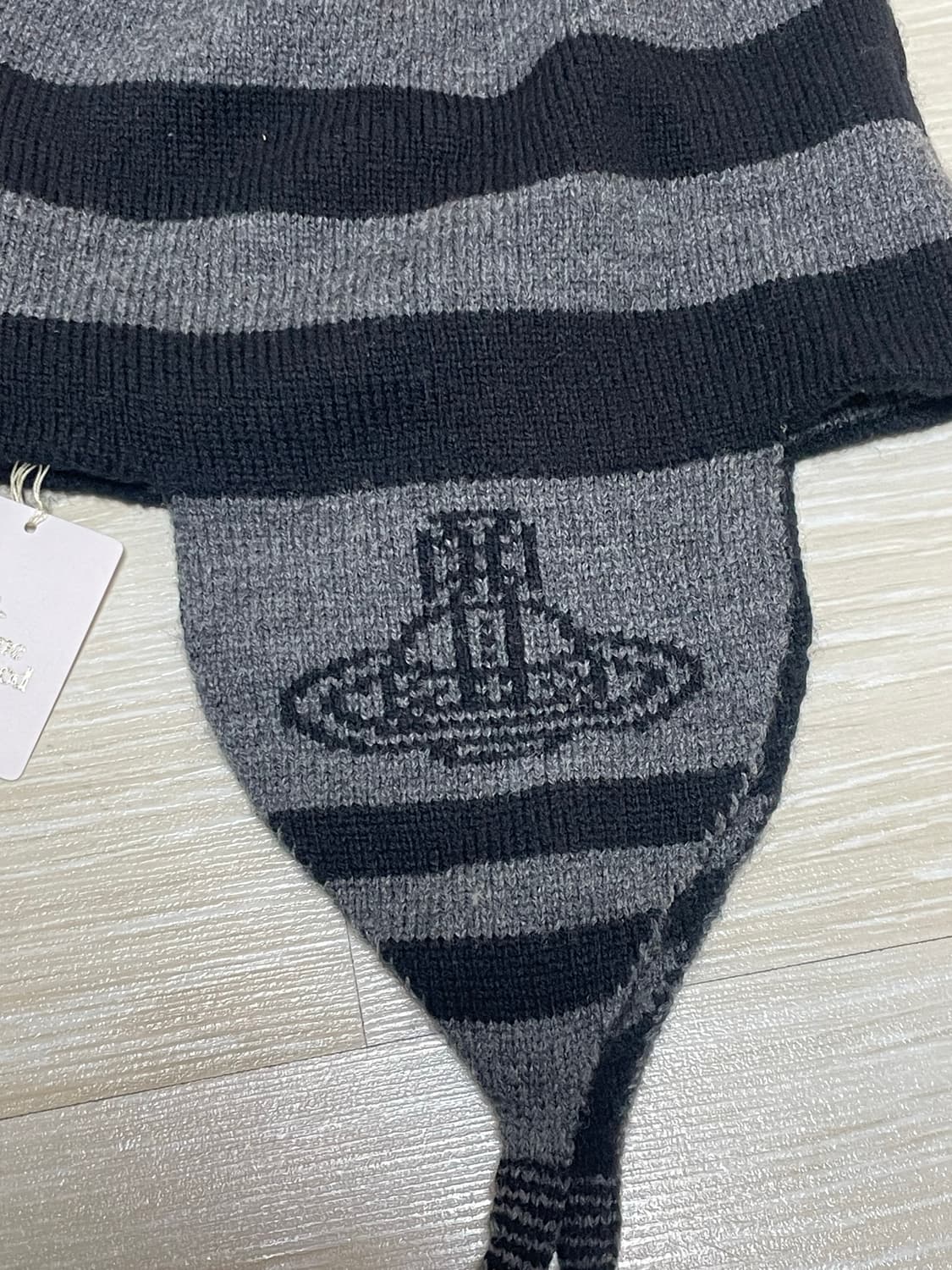 비비안웨스트우드 이어플랩 비니 모자 상품이미지5