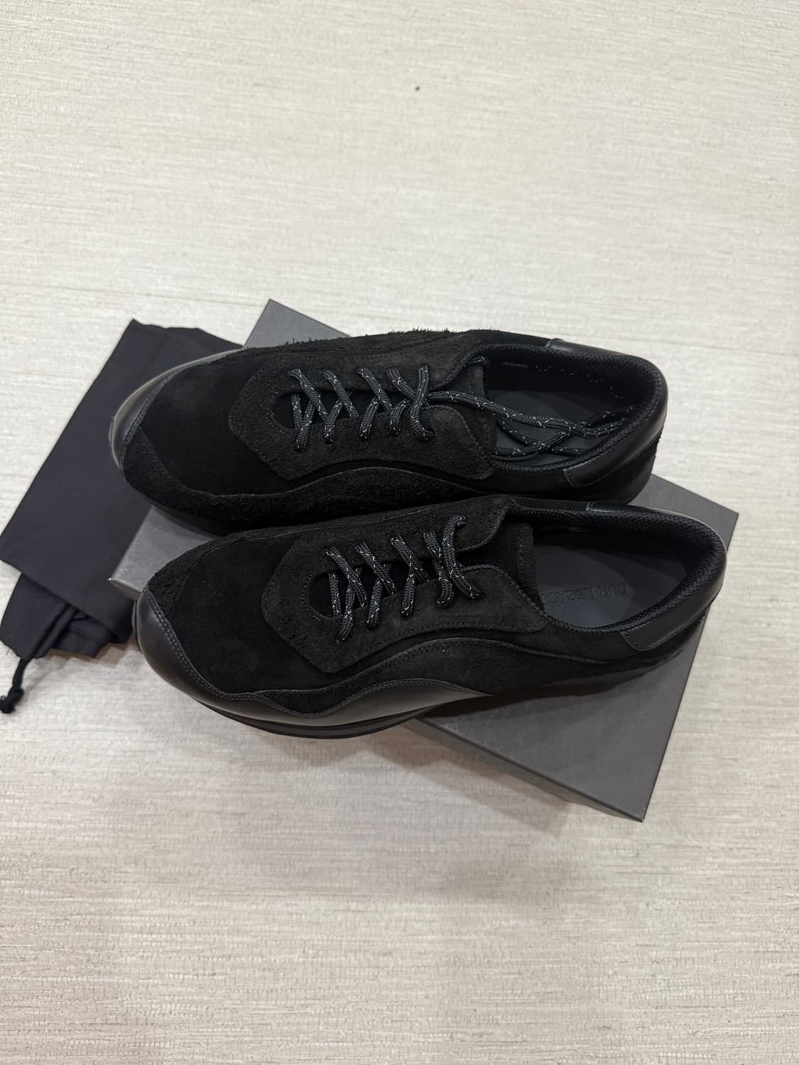 아워레가시 뉴컷 모노러너 상품이미지3