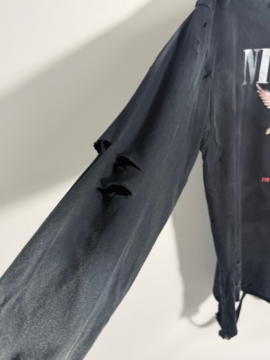 NIRVANA utero 다스트레스드 데미지 워싱 긴팔  상품이미지7