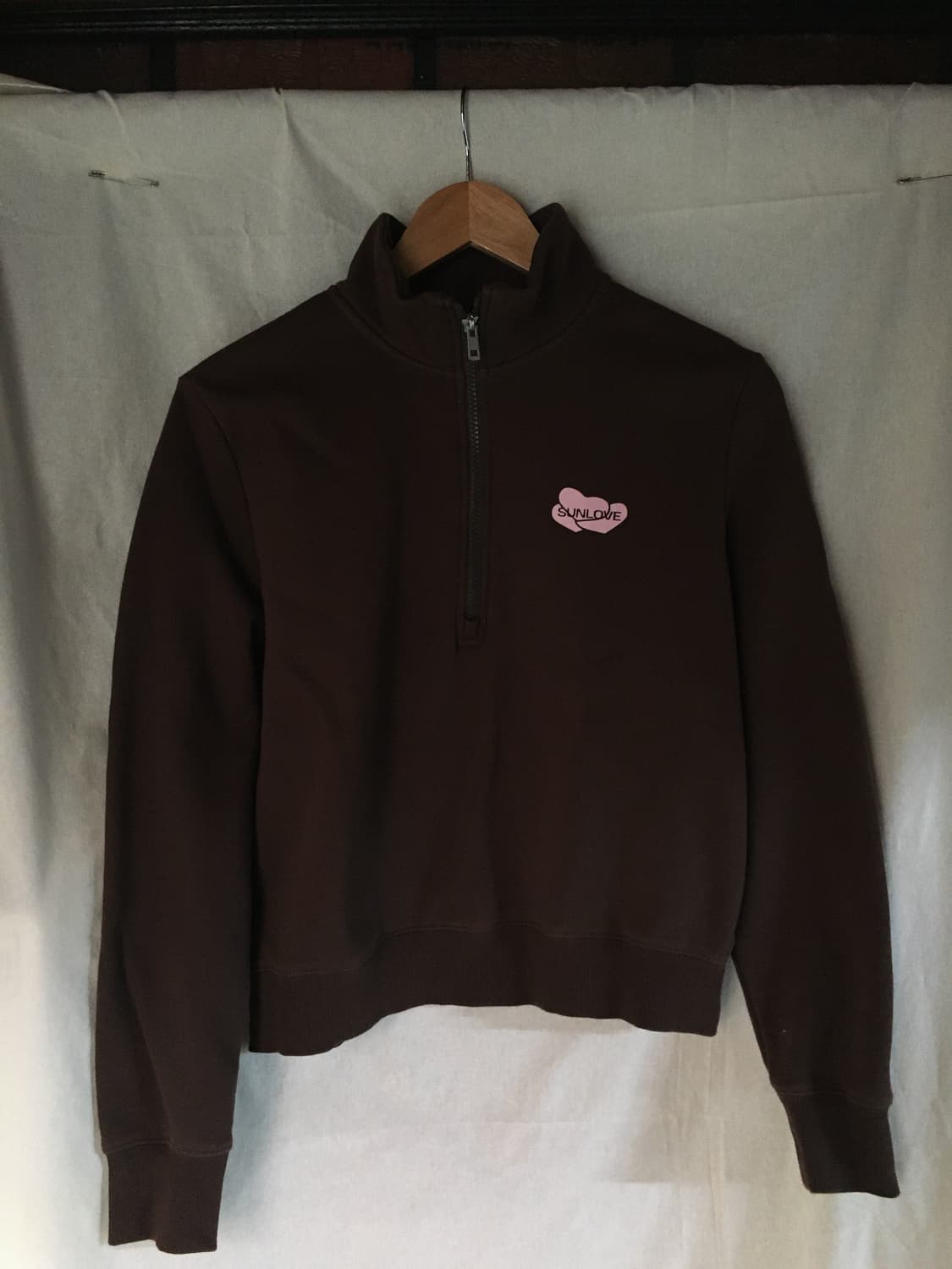썬러브 Heart Half Zip Sweatshirt Brown 상품이미지6