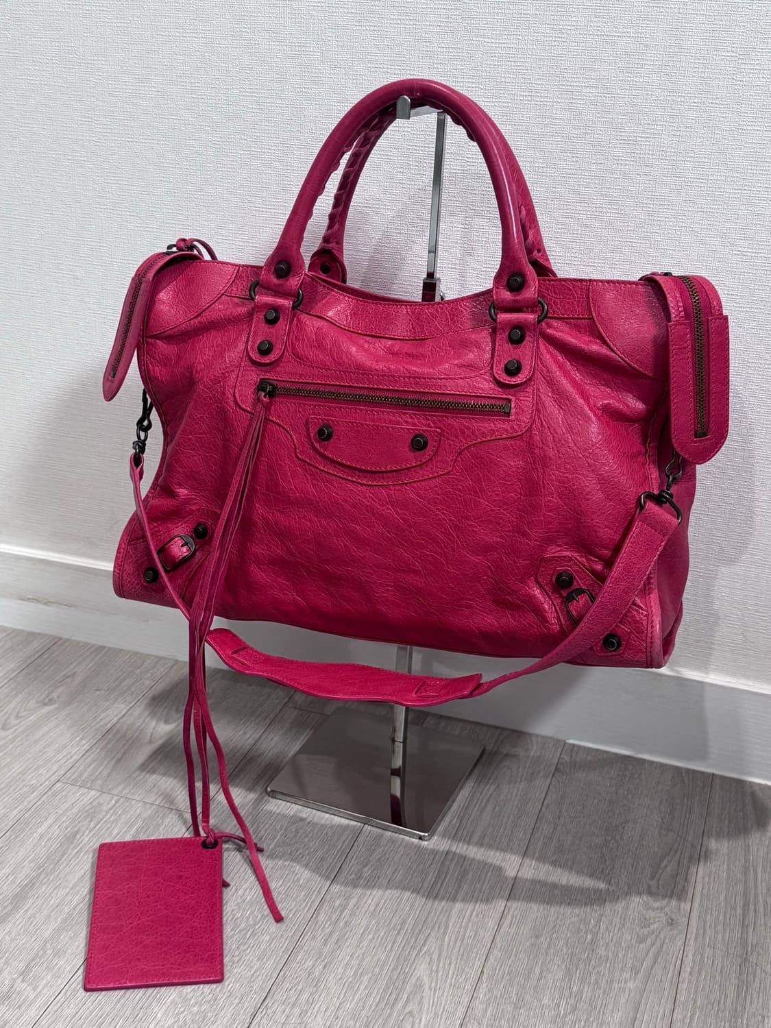 Balenciaga 발렌시아가 시티백 모터백 딥 핑크 상태 A 미디움 상품이미지2