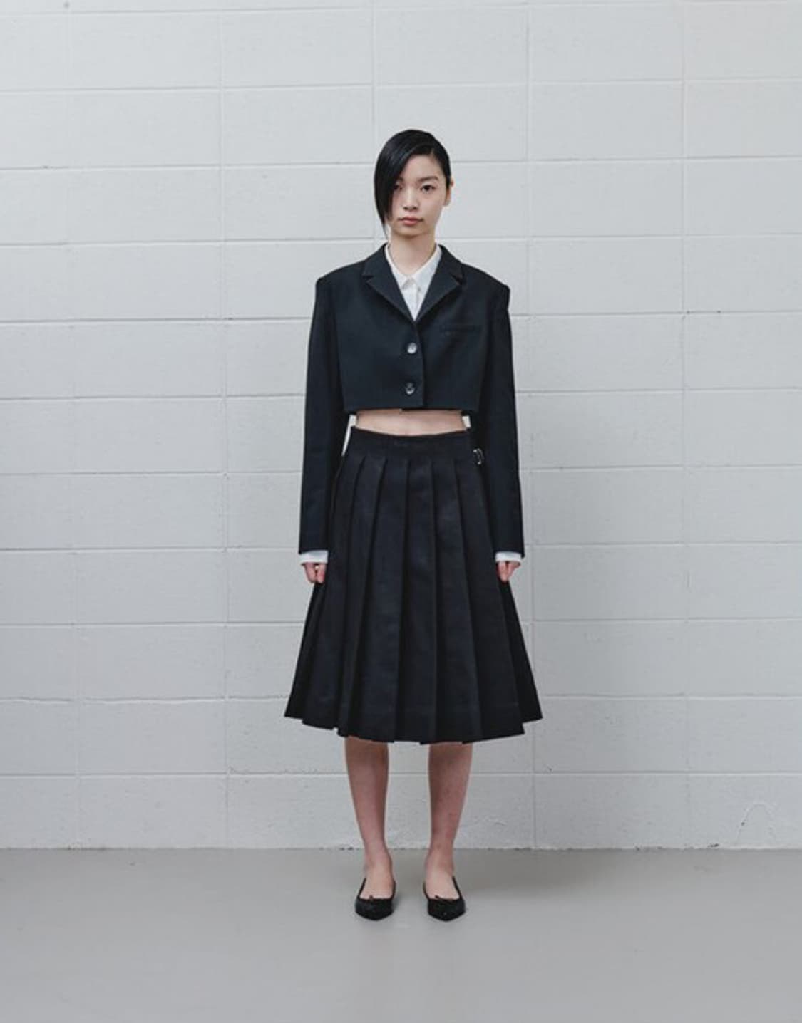 새상품 MINJUKIM TAILORED SHORT JACKET 상품이미지1