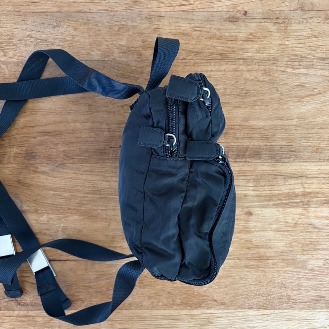 프라다 포코노 나일론 스퀘어 백팩 상품이미지5