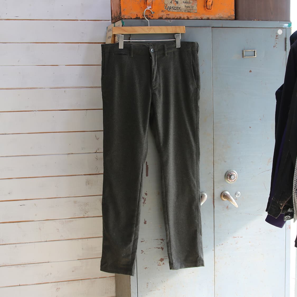 (착용컷) UNITED ARROWS 모직 팬츠 (남성용 34.5) 상품이미지1