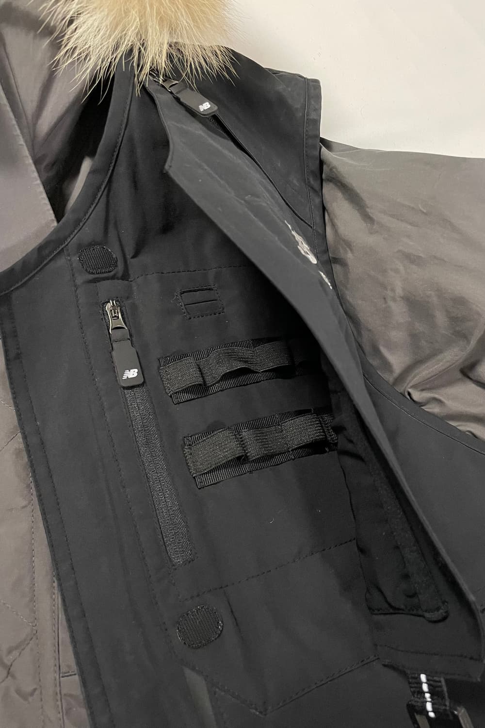 뉴발란스 카메라맨 프로 구스다운 패딩 상품이미지6