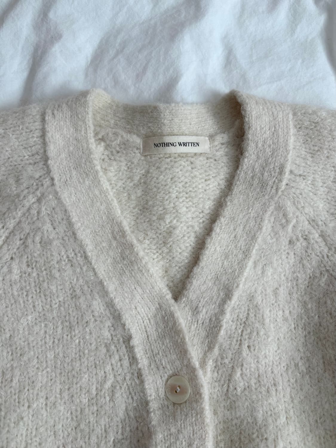 낫띵리튼 볼륨 알파카 가디건 아이보리 상품이미지9