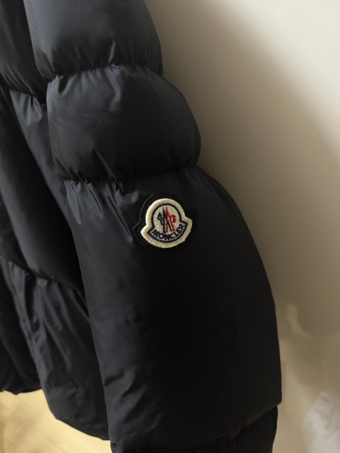 [4]몽클레어 미타케 사선 패딩 상품이미지3