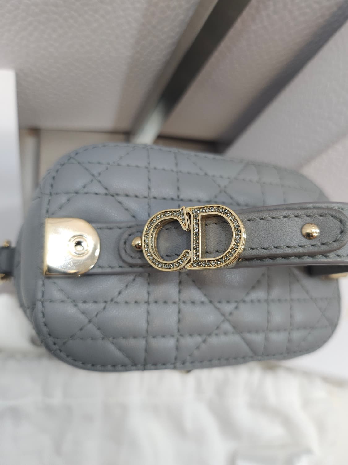 디올 레이디 마이크로 베니티백 상품이미지9