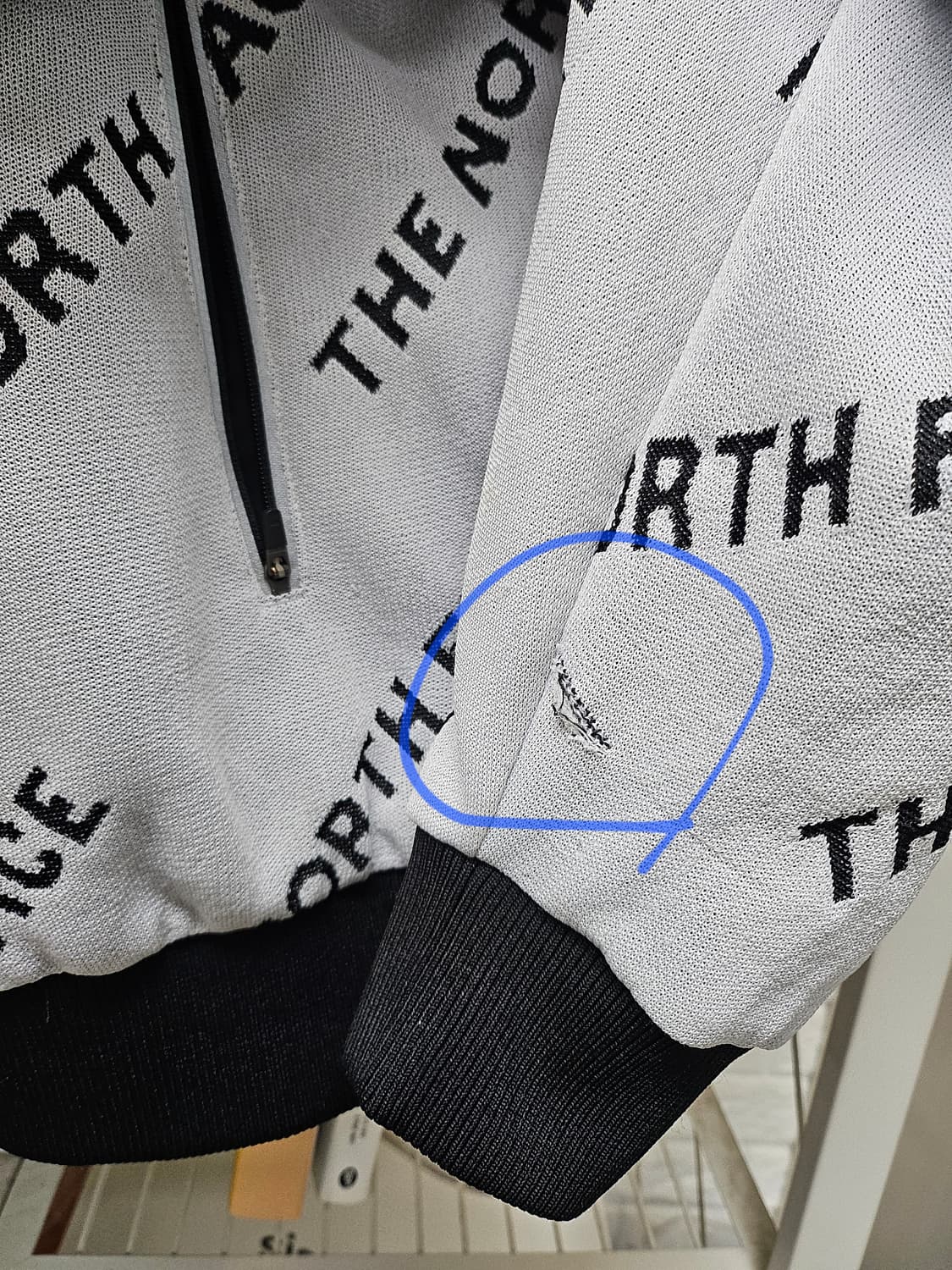 노스페이스 남성패딩100 경량패딩 리버시블 양면 히트라인자켓 XD47 상품이미지7