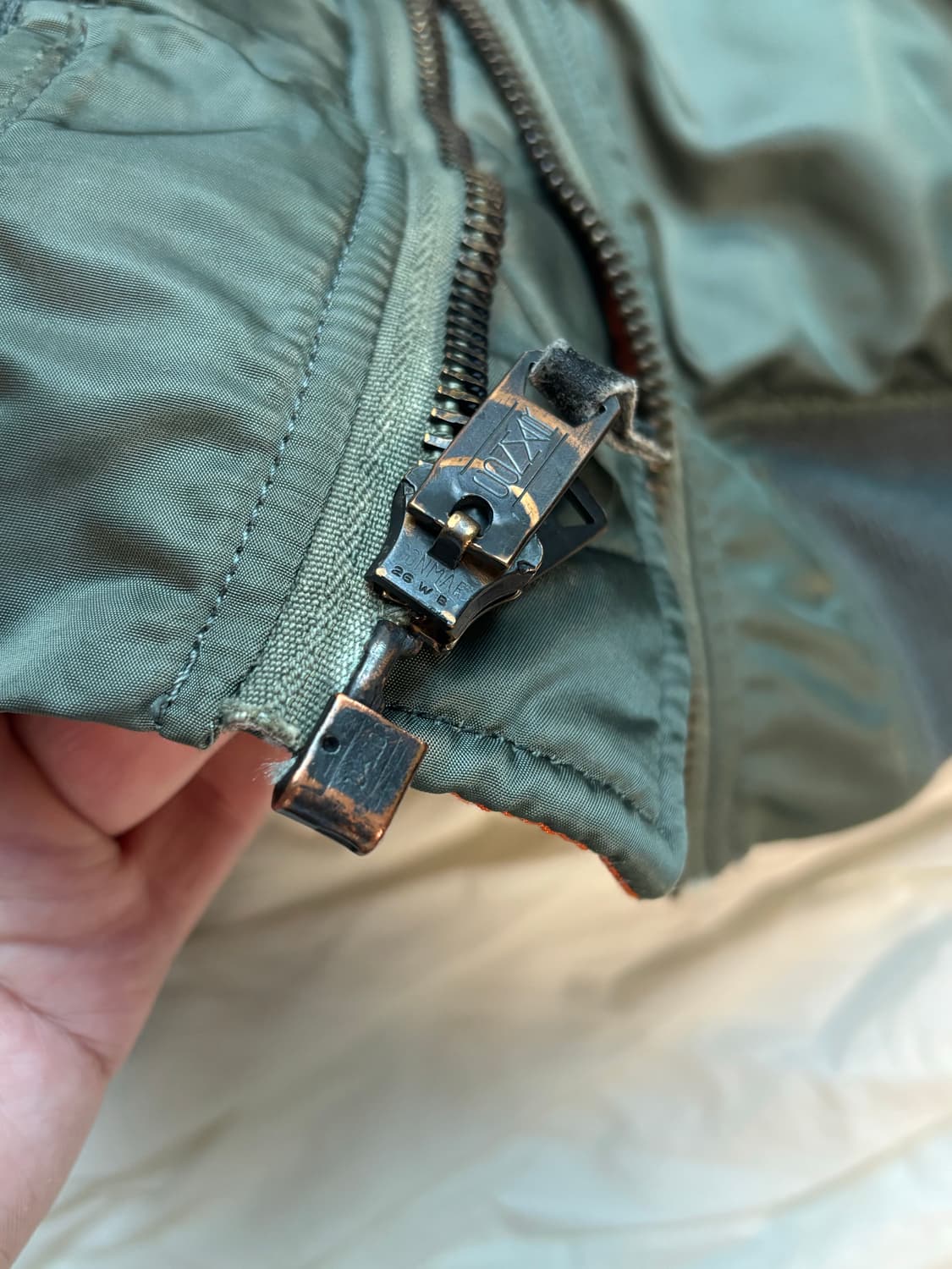 오리지널ma-1 L size 판매합니다. 상품이미지3