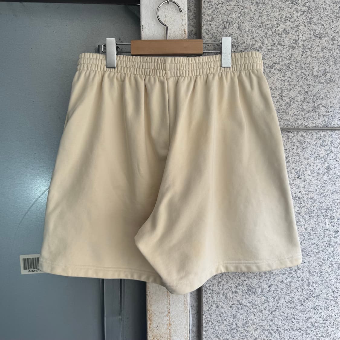 발렌시아가 워드롭 유니핏 웨이브 로고 스웻 숏팬츠 상품이미지2