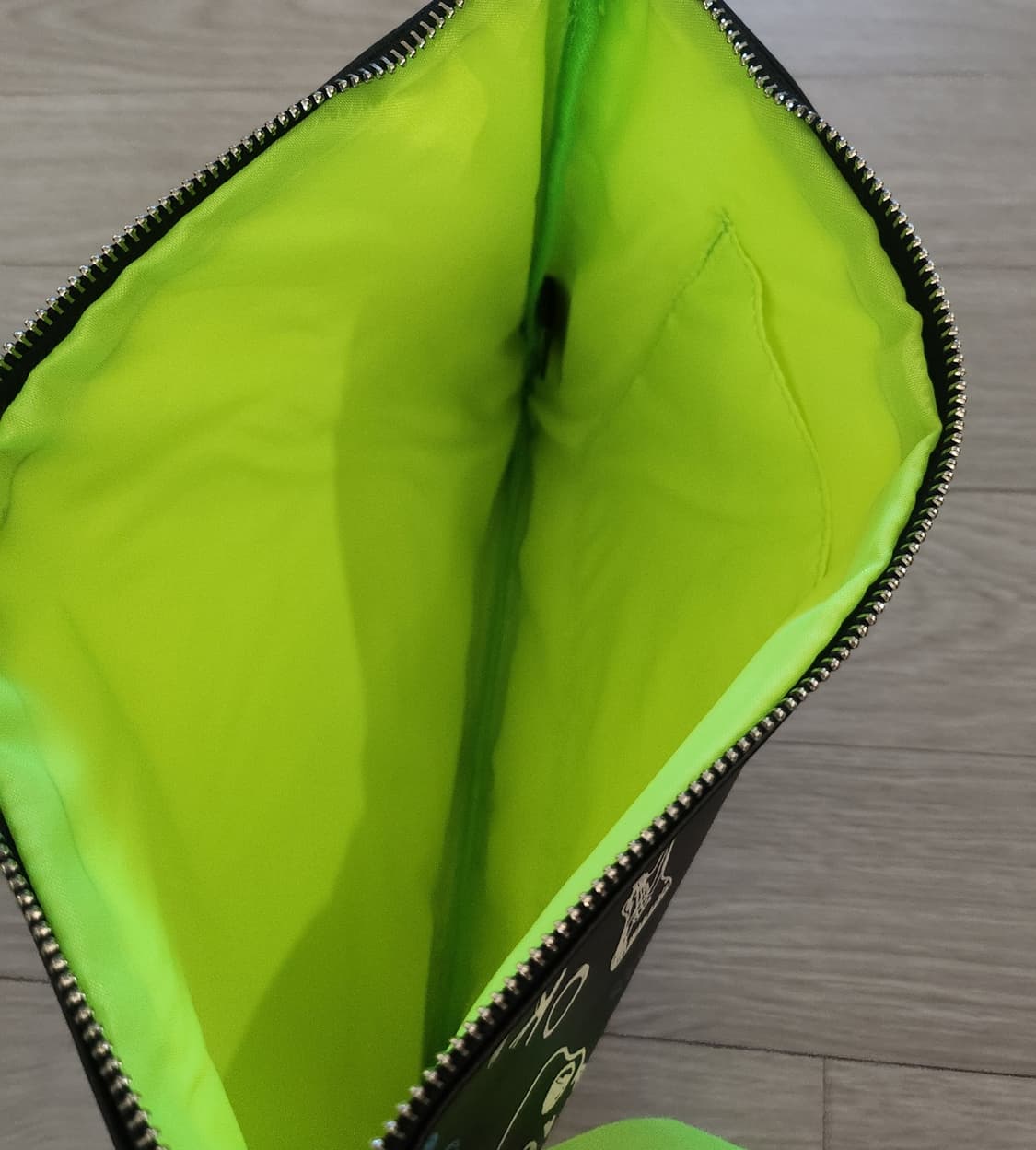 쟈딕앤볼테르 블랙 프린팅 클러치 상품이미지3