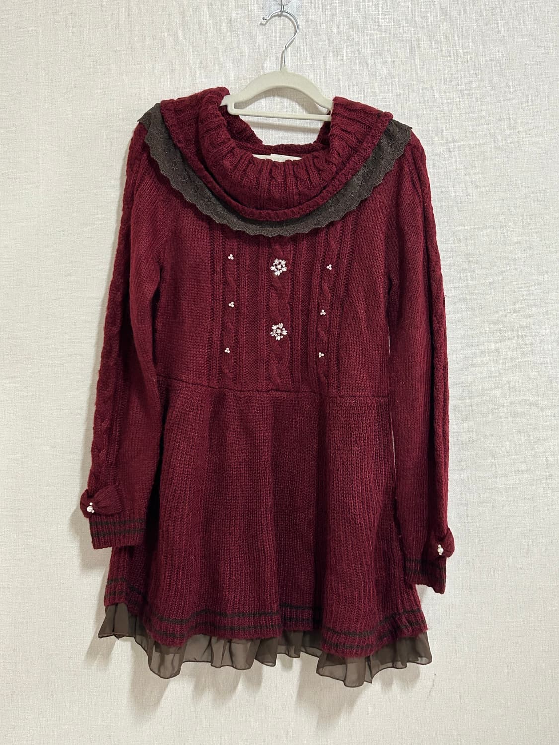 엑시즈팜 모리 페어리 큐빅 니트원피스 버건디 레드 그린 상품이미지1