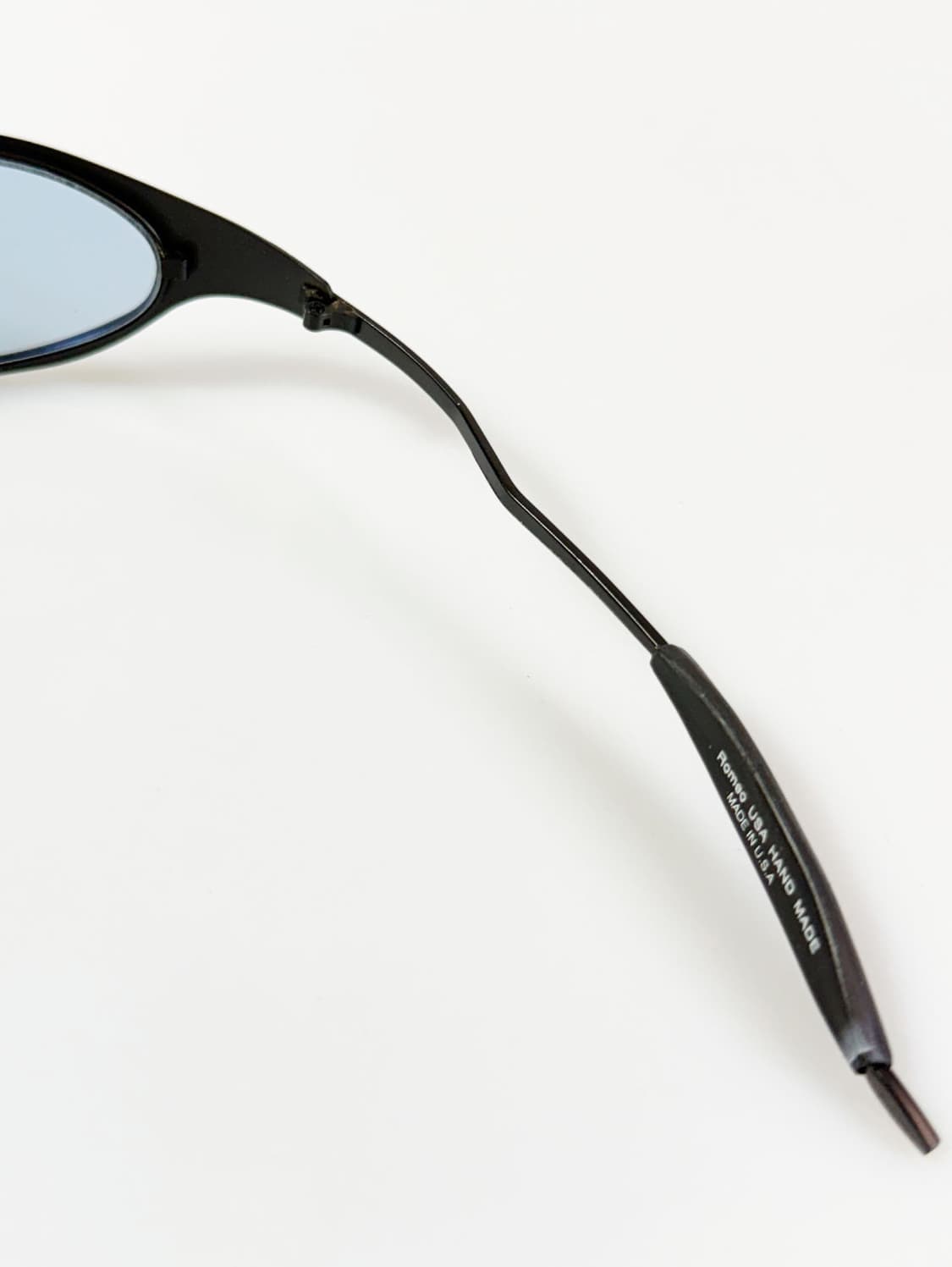 스포티 랩어라운드 블랙 메탈 프레임 빈티지 틴트 선글라스 상품이미지6