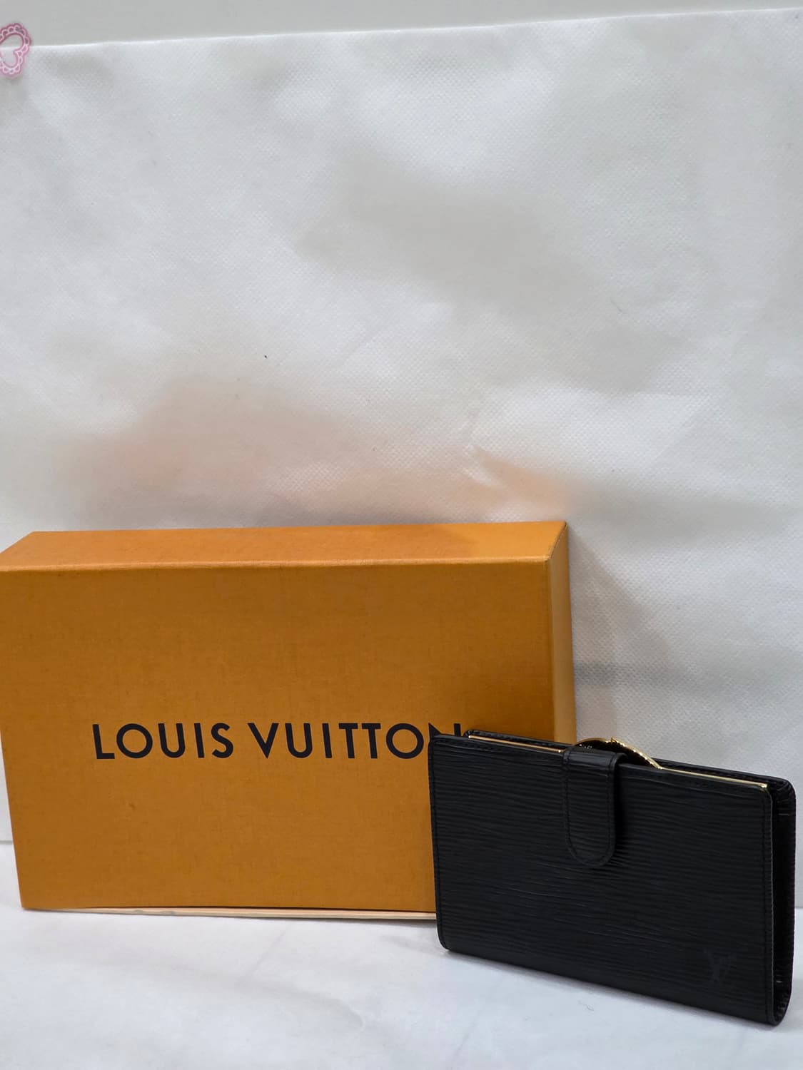 루이비통 에삐 프렌치퍼스 반지갑 검정  상품이미지1