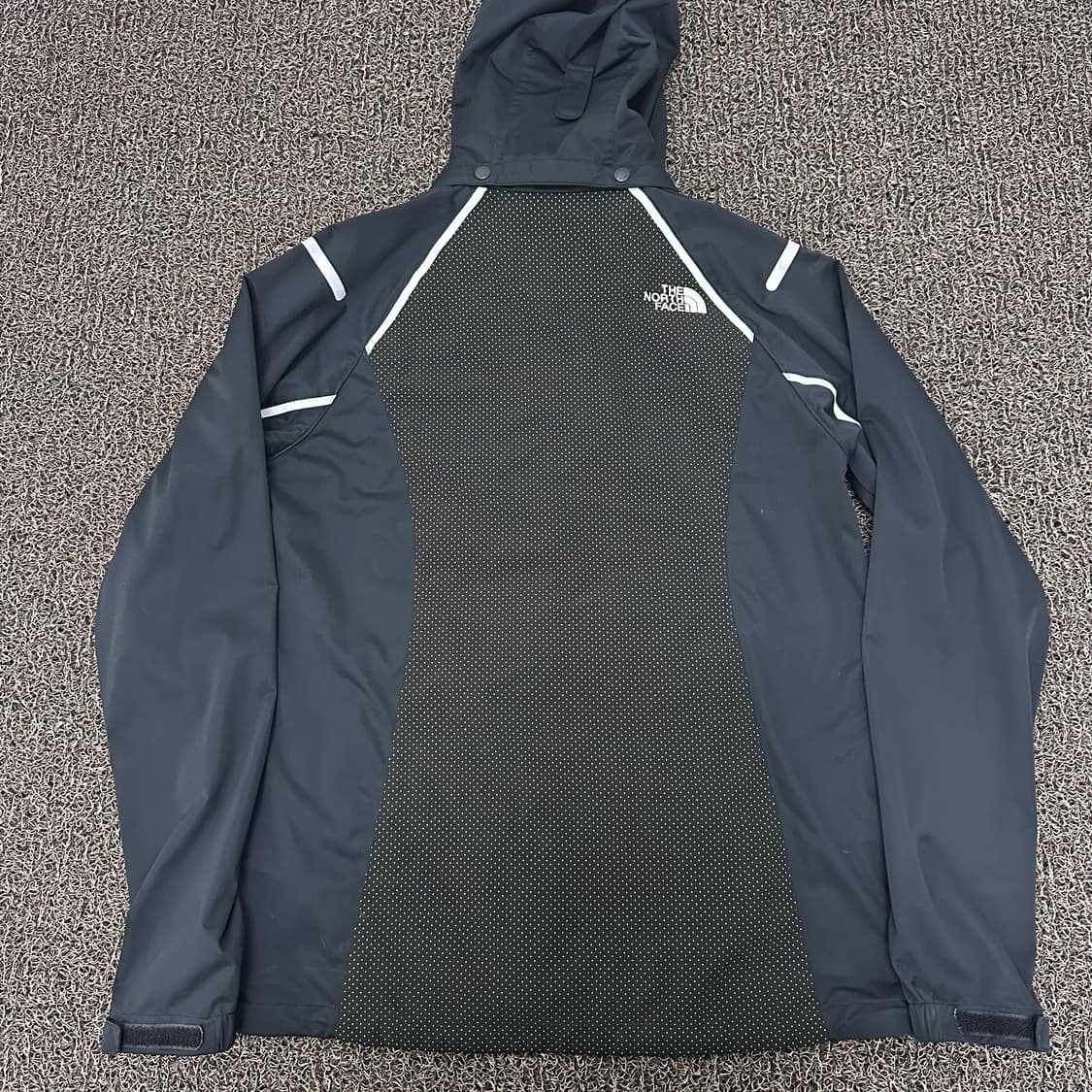 노스페이스 경량 바람막이 자켓 95(M) 상품이미지4