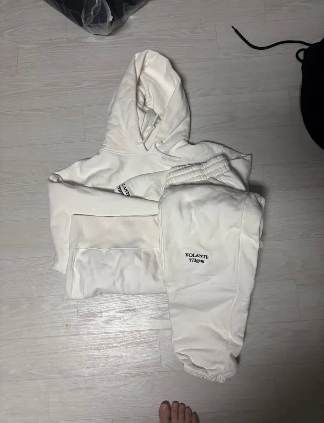 볼란테 / 화이트 스웻 셋업 / 3 2 상품이미지1