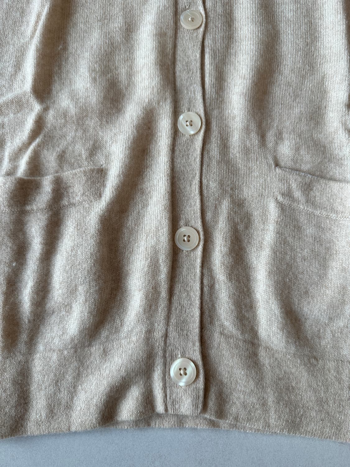 캐시미어 100 아이보리색 가디건 상품이미지6