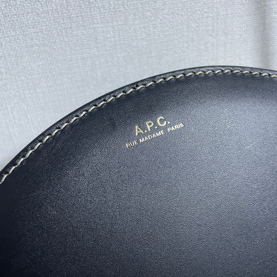 A.P.C. 아페쎄 밀라 크로스백 블랙 상품이미지10