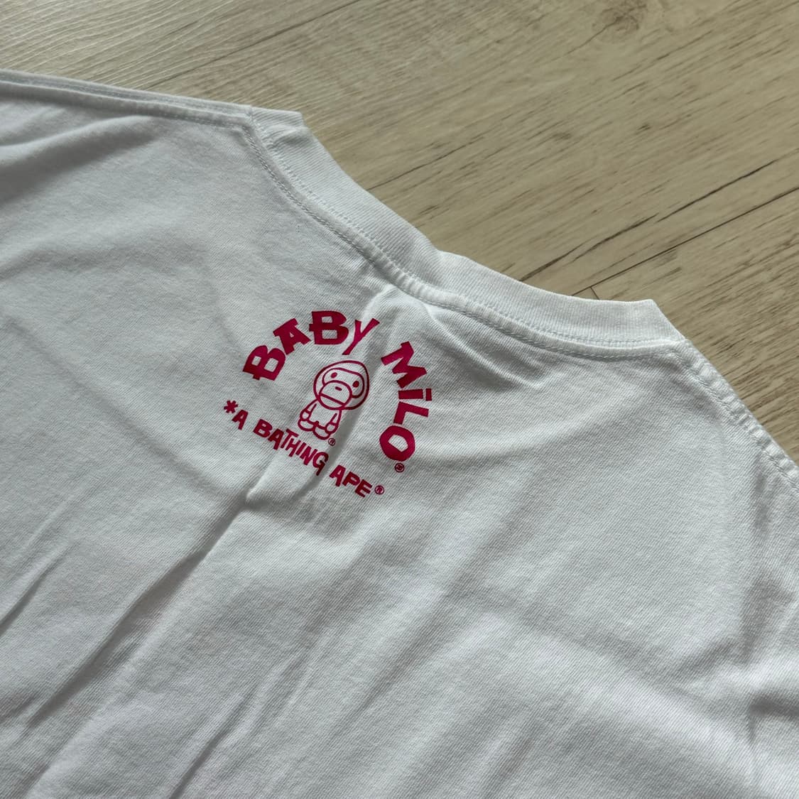 베이프 베이비 마일로 온 베이프 반팔 티셔츠 화이트X리사 상품이미지4