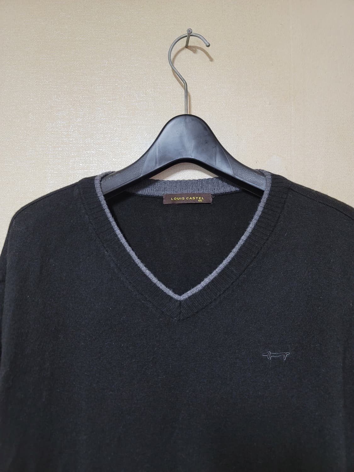 루이까스텔 브이넥 니트 상품이미지2