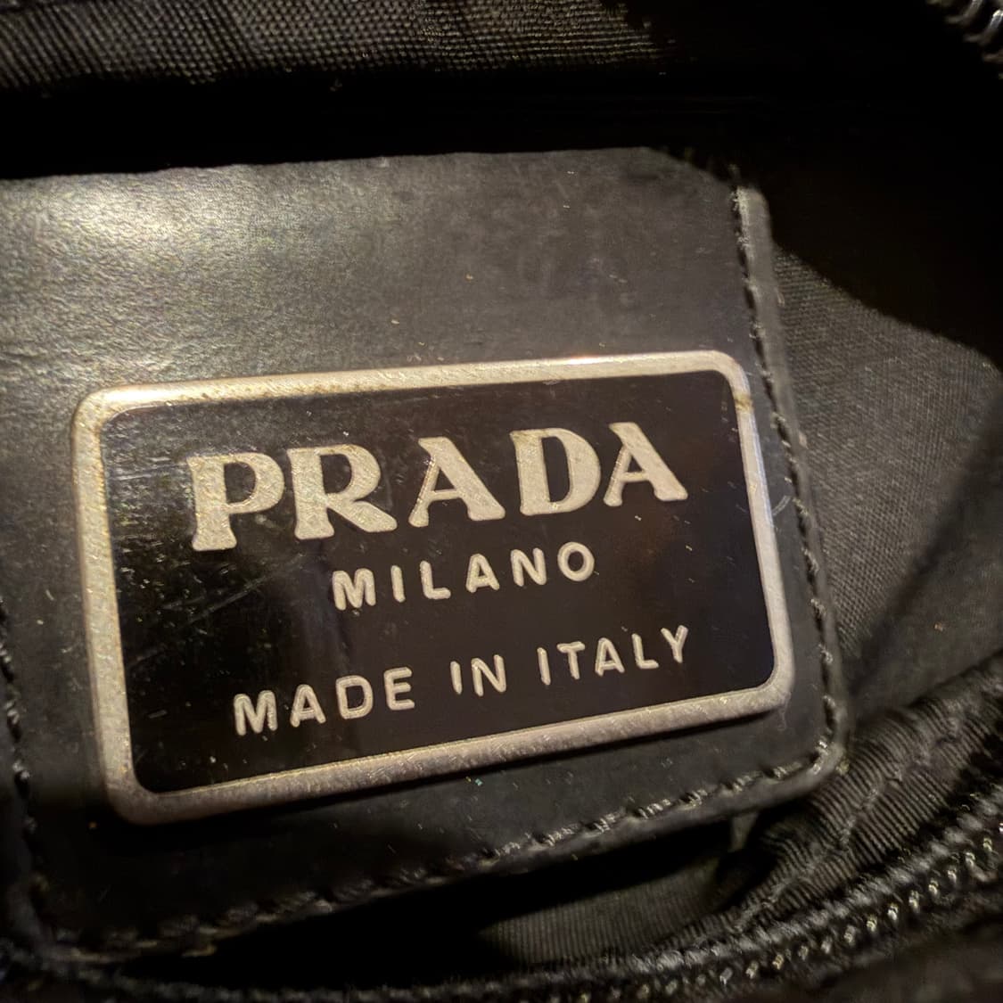 프라다 포코노 나일론 미니 크로스백  상품이미지5