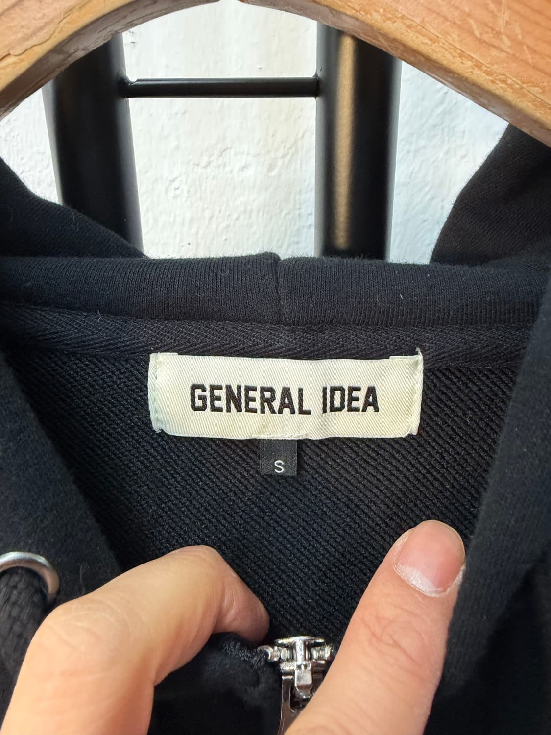 정품) 제너럴아이디어 여성 블랙 후드집업 S 상품이미지5