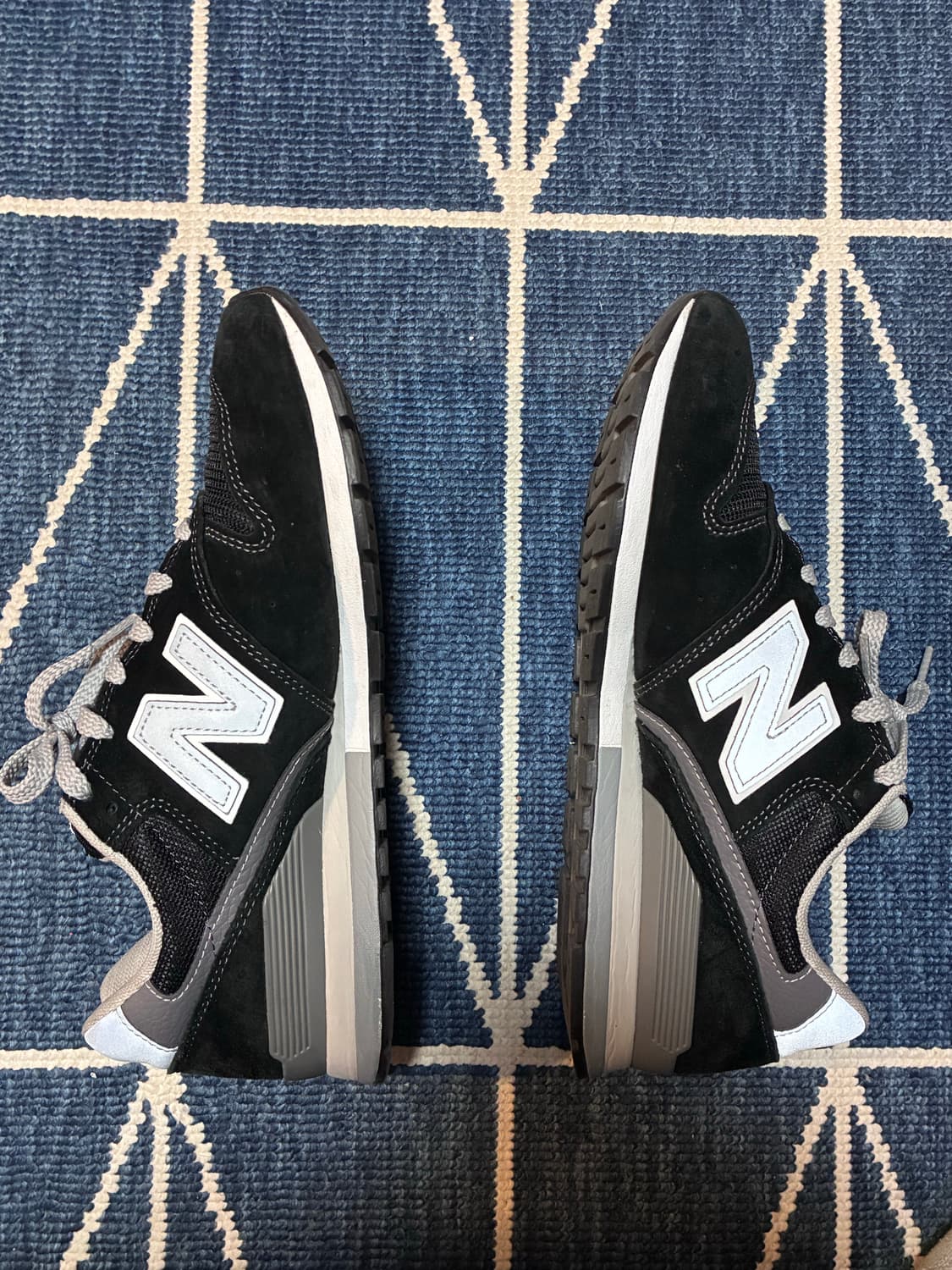 뉴발란스 996 블랙 상품이미지1