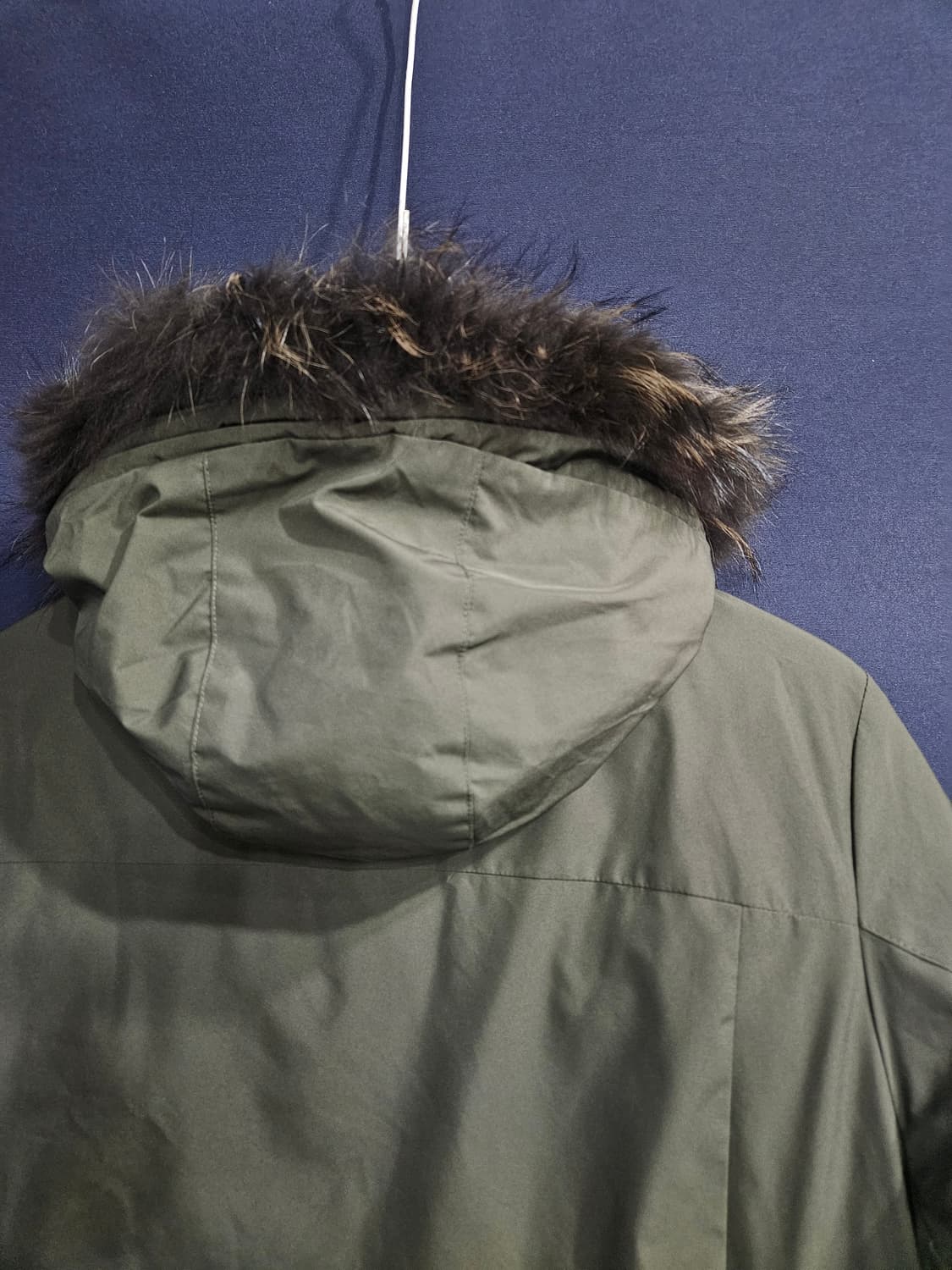 고어 윈드스토퍼 다크카키컬러 남성 100 구스다운 패딩  상품이미지8