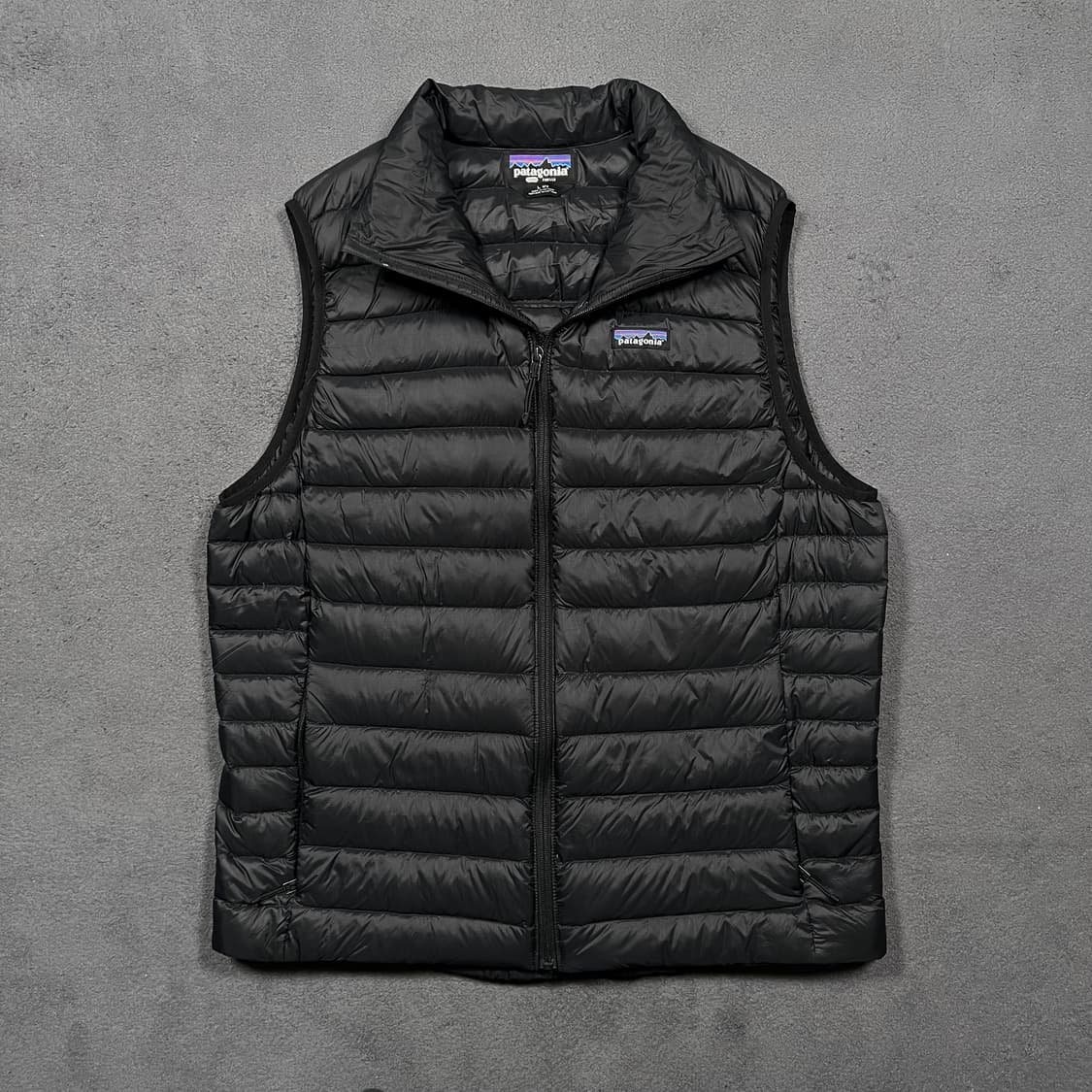 파타고니아 다운 스웨터 베스트 경량 패딩 상품이미지1