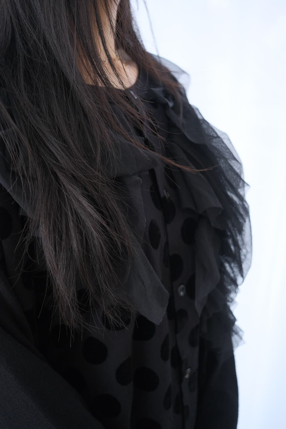 Frill velvet dot asymmetric button top 상품이미지3