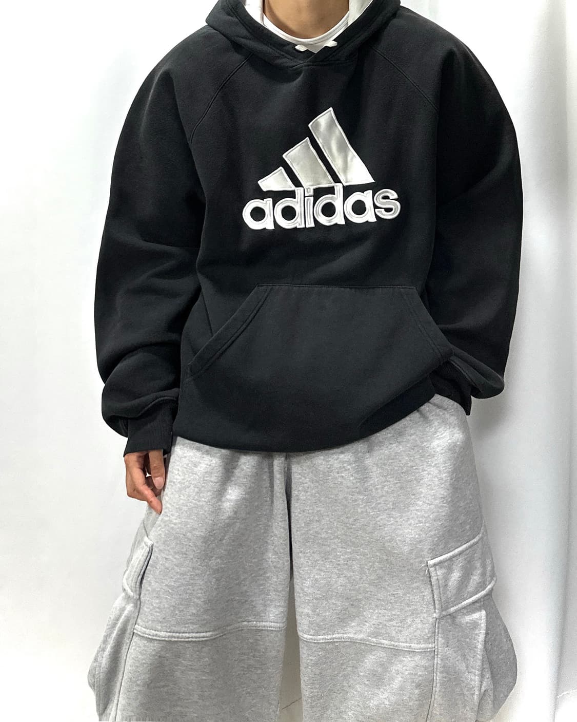 Adidas 아디다스 빅로고 오버핏 후드티 상품이미지2